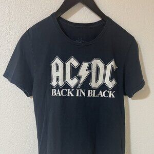AC / DC BACK IN BLACK Men's Concert Band Grunge Tee-Shirt Black Size Medium